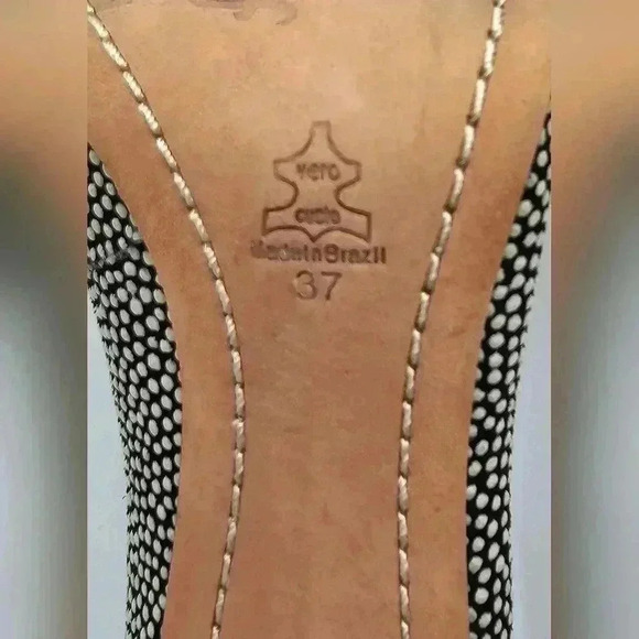 Alice + Olivia Womens Size 7 Black Devon Leather Heel with White Dots - Picture 4 of 10